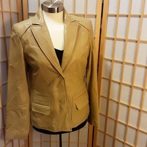 Kenneth cole guinine  leather jacket tan color M
